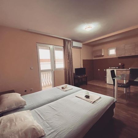 Apartments And Rooms Grande Casa 巴尔 外观 照片