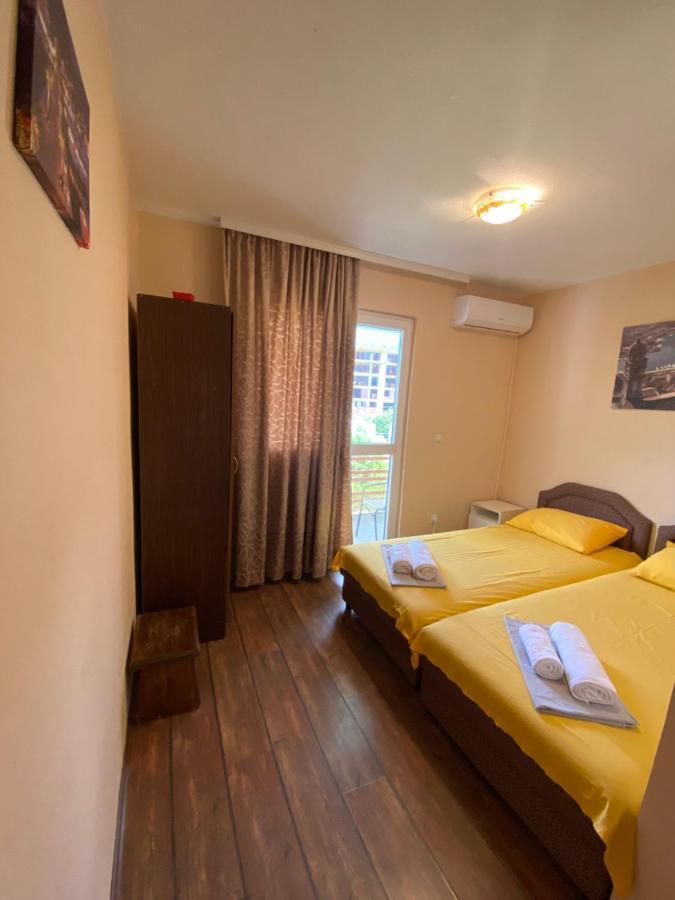 Apartments And Rooms Grande Casa 巴尔 外观 照片